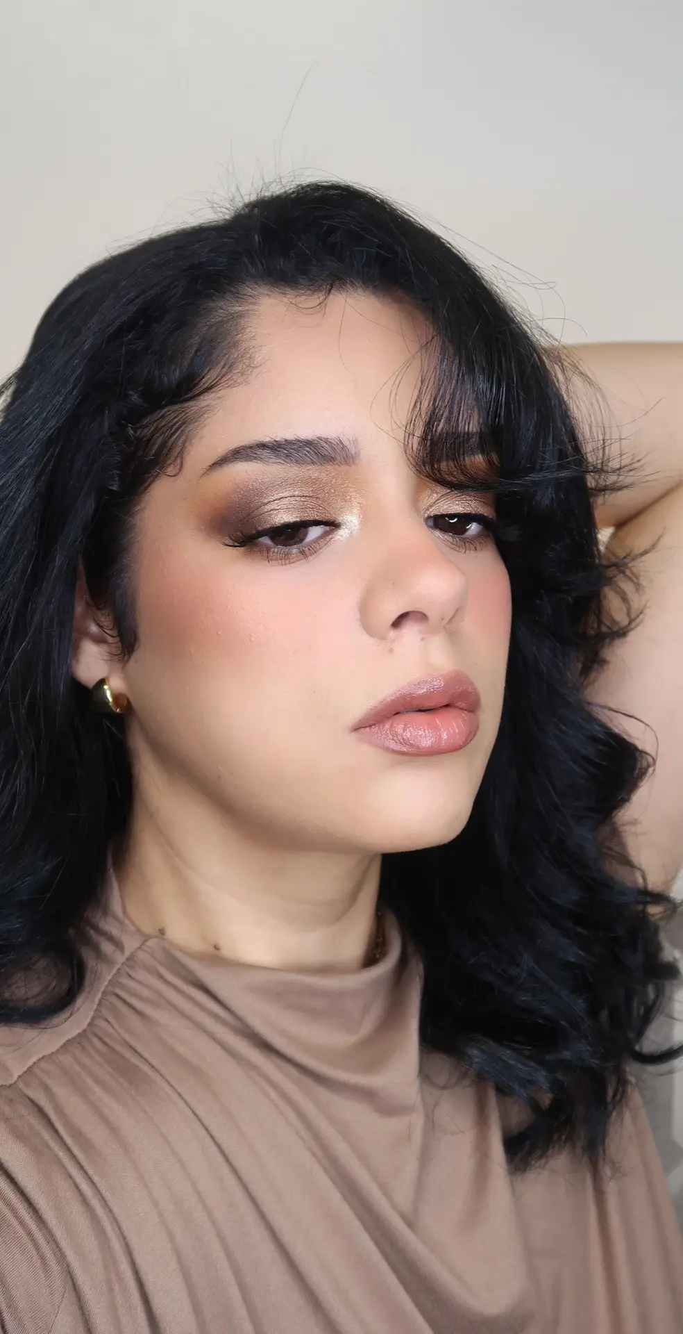 𝐻𝒪𝒫𝐸 𝒴𝒪𝒰 𝐿𝐼𝒦𝐸 𝐼𝒯 Para ver el tutorial completo con los detalles de productos utilizados, vallan a la página de YouTube, el link está en mi perfil. ᴘᴀʀᴀ ᴍÁꜱ ᴛᴜᴛᴏʀÍᴀꜱʟᴇꜱ  ᴅᴇ ᴍᴀQᴜɪʟʟᴀᴊᴇ ꜱɪɢᴜᴇ ᴀ @glambeauty_genesis ♡ #makeup #maquillage #makeuptutorial #tutorialdemaquillaje #glambeauty_genesis #glambeautymakeup