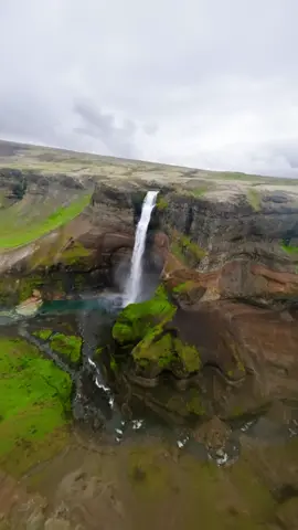 These water splashes 💦  Could do this all day ☺️ Maybe I shouldn't to not lose my last drone too 😂 #Iceland #fpv #haifoss #drone #travel #roadtrip #outdoor #waterfall