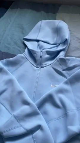 Nocta Tech Fleece 😵‍💫  #fashion #nike #drake #niketech #nocta #ovo #noctatechfleece #fyp #foryou #xyzbca #fypシ 