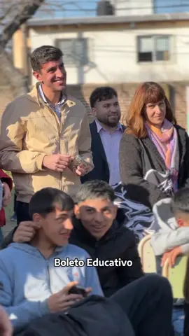 💳 Rosario: traspaso a SUBE  🗣️ Omar Perotti te recuerda que continúa el pase al sistema SUBE para viajar gratis a estudiar y enseñar. 👉🏻 Adquirí tu tarjeta, registrala, apoyala en una TAS, y listo! #BoletoEducativo #Rosario #santafeprovincia #SantaFe #SUBE 