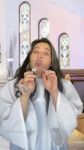 This was was too much fun to make 😂 #nicoledelacruz #nicolemariedlc #comedy #drama #wedding #losangeles #weddingdrama  #greenscreen 