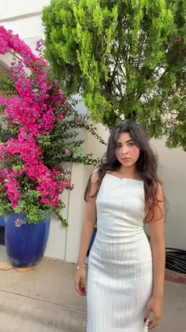 August 4th🌴🦢🥥 #august4th #kimkcx #mamamia #greece #whitedress #rihoas #rihoasfashion 