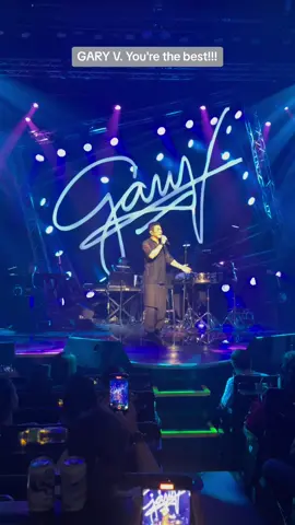 The one and only total performer @garyvalenciano #garyv #concert #concerts #trendingvideo #thebest #pinoypride #pinoy #foryou #foryoupage #perfomer @Gary V  