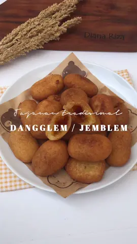 Dangglem / Jemblem ini kalau di tempat kalian namanya apa.? 🤤 #jajanantradisional #dangglem #jemblem 