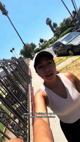 Week 3 of Marathon Training - Running to a coffee shop to motivate myself  🥺💕💫 #marathontraining #runwithme #runningtiktok 
