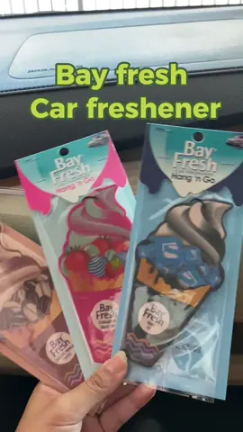 Yuk kalian yang mau solusi mobil jadi wangi setiap hari, nih cobain bau fresh hang n go 😋#Serunya17an #pengharumruanganviral #bayfresh #freshcar #pewangimobilgantung #pewangimobil #tipsmobilwangi 
