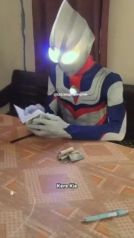 tulung bolo piye iki ....  (jangan hapus watermark) 😊 #firaltiktok🔥🔥🔥✌️ #fyp #lewatberanda #ultramen #ultraman #ultramantiga #ultramamsomplak 