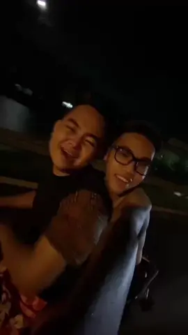 Cố 2 năm không chơi bời