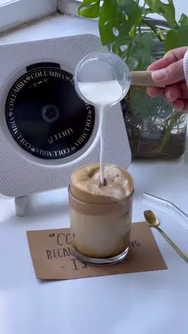 🤎😉 #fyp #goviral #coffee #trending #milk #coffeetime #tutorial #tik_tok #fyppoppppppppppppppppppppppp #باريستا #coffeetiktok #baristalife #franchpress #homebarista #nestle #nescafé #morning #latte #latteart #lattearttutorial #morningroutine #فرنش_بريس