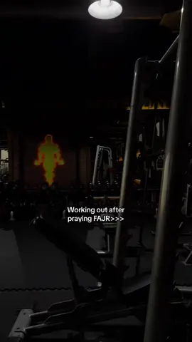 Sunrise workout  #gym #batman #gymbros #gymbromotivation #GymTok #muslim #strongmuslims #islamic_video #GymLife #failure #therapy #🧠 #grind #