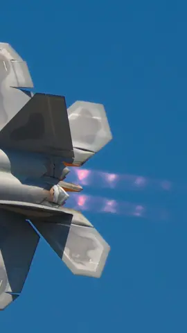 #F22 