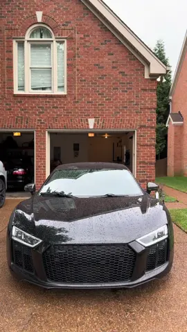 Rainy Day… #audi #caritktok #cars #m3 #e46m3 #bmw #mercedes #nashville #amg #audir8 #rollsroyce #supercar 