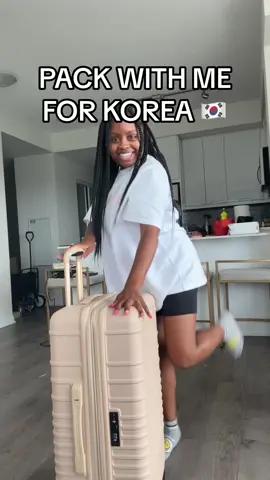 Pack with me to go to Korea #grwm #packwithme #traveltiktok #korea #korean #kbeauty 