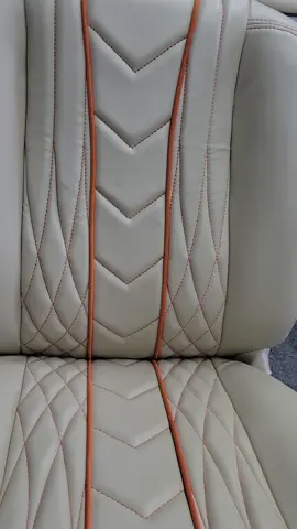 #alcantara #autoupholstery #trokiando #custominterior #leatherseat #sssilverado 