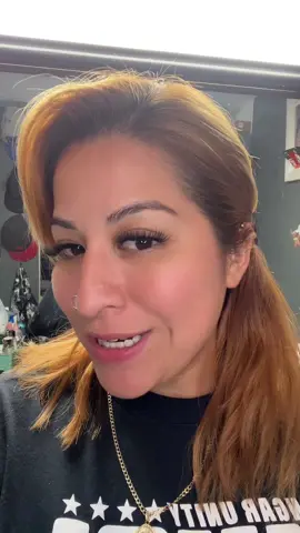 Guess who did not hit the record button when i started to apply them 🥲 #fyp #parati #momtok #lashing #lashingathome #diylashextensions #lashesonfleek #lashesonabudget #stilllearning #workinprogress #BeautyTok #lashingtiktok 
