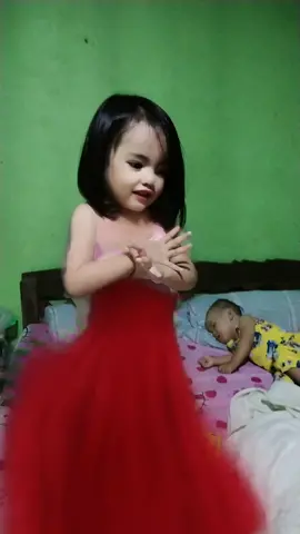 My mini missyu..  #tiktok #minimissu #minimissuonshowtime #minimissudancechallenge😂 