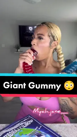 Watch me try this giant gummy worm 🐛#fypシ #fypシ゚viral #viral #candy #trending #spicy 
