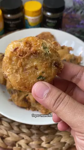 Persatuan kentang dan telur = PERKEDEL #dapurmamara #serunya17an #perkedel #FoodFestOnTiktok #serunyakuliner 