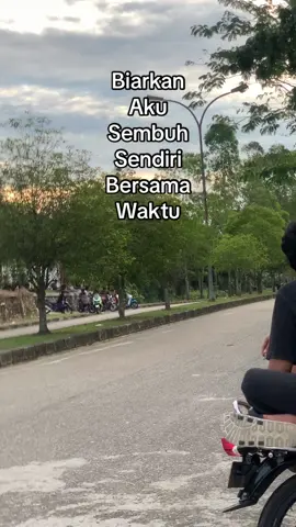 Untuk membiarkan seseorang pergi salah satu caranya adalah mengikhlaskan nya dia pergi😊😇 #xyzbca #galaubrutal #sad #galaubrutal🥀 