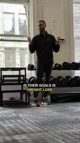🎯💪 Prioritizing Client Goals! As you embark on your journey to becoming a personal trainer, remember this: Our role is to help our clients realize their dreams, whether it's losing weight, gaining strength, or simply living a healthier lifestyle. Their goal is OUR MISSION. 🏆🤝