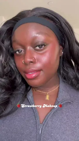 Black gurl edition 🥰🍓 #strawberrymakeuplook #blackgirlmakeup #blackgirltiktok  #blackgirlbeat #strawberrymakeuptutorial #strawberrymakeupblackgirl #strawberrymakeupchallenge 