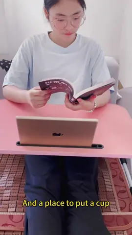 Our folding table is a multi-functional furniture, which can be used as a computer desk or a homework desk.Its unique design allows you to easily put it on the bed, making your study and work more comfortable and convenient.#smalltable #computerdesk #minicomputerdesk #worktable 