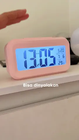 aaa sukak bangett sama warna pinknya kiyowo ini pastinya bisa buat jam & alarm ada tanggal&bulan dan suhu ruangan #jammeja #jam #jamaesthetic #jammejadigital #jammejadigital #jammejadigitalcakep #jammejavintage 