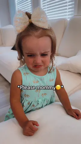 straight to her daddy😂#baby#babyfever#babies#babiesoftiktok#toddler#toddlersoftiktok#toddlers#trending#trend#MomsofTikTok#dadsoftiktok#momtok#dadtok#parents#parenthood#daddysgirl#parenting#fatherdaughter#girldad#daddaughter 