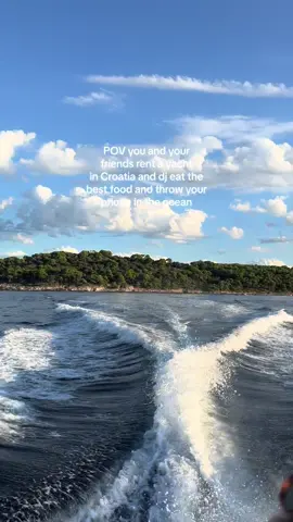 I have no words #croatia🇭🇷 #yachtweek #traveltiktok 