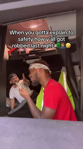 Last day with this MF🚛🤦🏽‍♂️🤣 @LIL-TRINALDITRUCKING #C9Pede #TeamHookrz #18Wheeler #TruckersofTikTok #DroppNHook #teamdriving #TruckersLife 