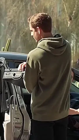 Will You Buy What's In My Briefcase For 1$ #thatwasepic #prank #pranks #socialexperiment
