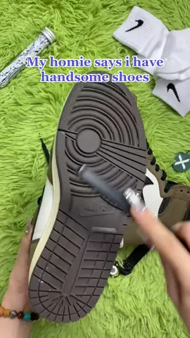 #Nike#shoe#foryou#sneakers#treanding#shoestyle#school#unboxing#fyp 
