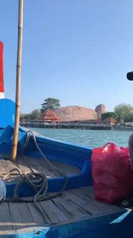 Mitos.!! Jarene nek tengah bengi penyune adus ning tengah laut gara2 gak enek sing ngedusi #videomentahan #mentahan #pulaupanjang #pantaikartini #jepara #prau #praupulaupanjang #pulaupanjangjepara #pantaijepara 