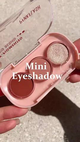 MINI Eyeshadow Palette😍Shade RD02 #pinkflash  #pinkflashbeauty  #pinkflasheyeshadow #eyeshadowhack #88PestaLokal 