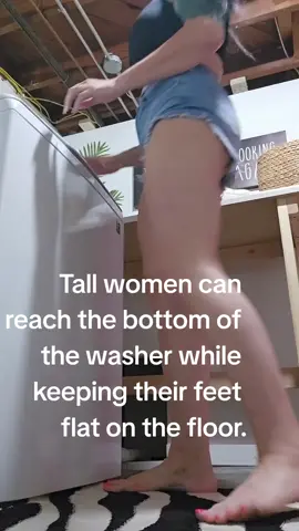 6' tall and doing laundry. #laundry #tallgirl #tallwomen #tallwoman #MomsofTikTok #airbnb #washingmachine #tall