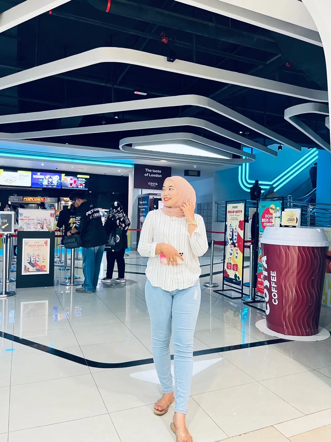 Be strong girl.❤️‍🩹 #fyp #hatibelummampumelupakan #needtime 