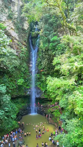 📍 Catarata #ahuashiyacu  #tarapoto_perú🇵🇪❤️🌴☀️😁  un hermoso pariso te esta esperando  #turismo  #tarapoto_perú🇵🇪❤️🌴☀️😁  #catarata  #paisaje #naturaleza #trekiing🧗🚵  