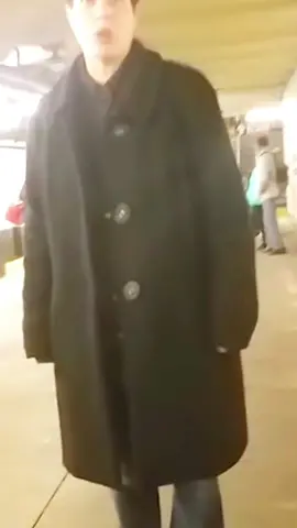 man wants to sing in peace  #subwaysinging #leonardcohen #subwaylady #publicfreakouts #nycsubways 
