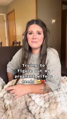 Poor little mama is struggling 😭 So relatable though! #caseyandkaci  #couples #relationships #pregnant 