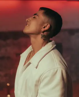 ESPINA DE ROSA/ANDY RIVERA🌹. #fyp #lyrics #parati #madeinmedellin #letrasdecanciones #viral #colombia #clasicos @andyrivera_ @Dalmata Nadie entiende que tu belleza,borra toda impureza🌹.