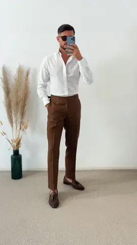Classy outfit idea 😎 YES or NO? #classy #classystyle #pants #shirt #menswear #mensfashion #outfitideas #uomo #stile #modamaschile #modauomo #omarspaneshi #stileuomo 