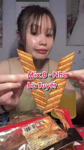 Em Mix 8 loại - Nhà bà Tuyết mọi người đã thử chưa nhỉ 😋 Trong Giỏ hàng của mình đã có sẵn rồi nha #ancungtiktok #mukbang #quecay  #snack #ancungbatuyet #anvat 