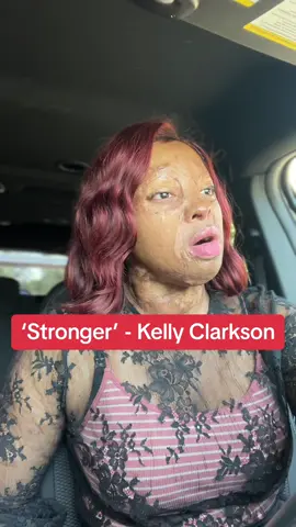 I think ive sung this before but just the chorus lol ‘Stronger’ - @Kelly Clarkson Show  #kellyclarkson #kellyclarksonshow #stronger #kechiokwuchi #burnsurvivor #planecrashsurvivor #rawvocals #singer #cover #careoke #motivation 