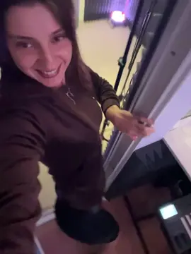 #melenamariarya #Home #russia #mylife #saint #saintpetersburg #model #notshy #followme #mariaryabushkina #mariarya #firsttime #song 
