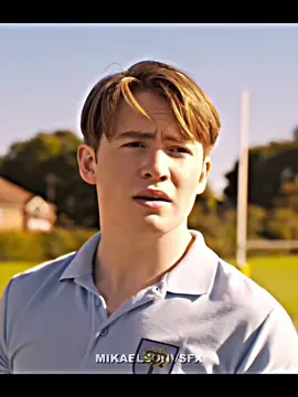 HIM IN THE PE KIT. I REPEAT HIM IN THE PE KIT #nicknelson #nicknelsonedit #heartstopper #heartstopperedit #kitconnor #kitconnoredit 