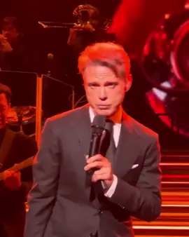 GRACIAS LUISMI POR CANTAR SAPEE!! #elbananero #luismiguel #suave #sapee #4u #parati #cdt