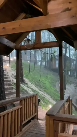 🫧🌲⛈️ #fyp #foryoupage #viraltiktok #surutato #sierra #lluvia #cabañasdeloso 🐻   