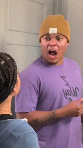 CAUGHT ME SO OFF GUARD 😭😭😂😂😂😂 #fyp #roadto10m #foryou #larobenz #viral #blowthisup #laroandsachi #sachiiiel #Relationship #prank 