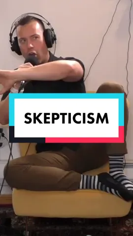 Skeptics vs contrarians 🤯🌎🤣 #podcast #podcastclips #skeptic #flatearther #comedy #science #fyp 