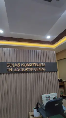 Transform sopa Kantor Dinas Konstruksi TNI AU